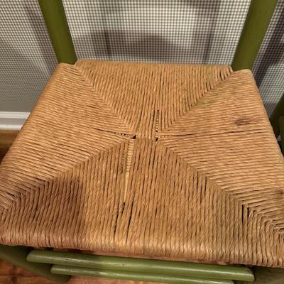 Green Painted Table and Chairs (1BK- TF)