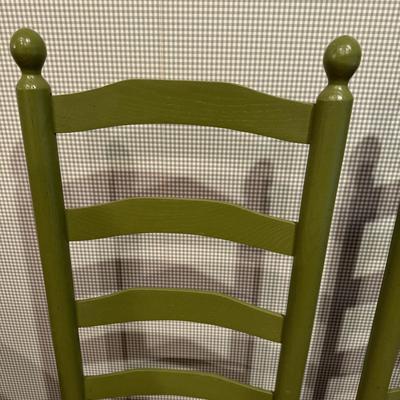 Green Painted Table and Chairs (1BK- TF)