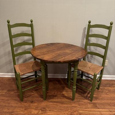 Green Painted Table and Chairs (1BK- TF)