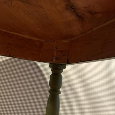 Green Painted Table and Chairs (1BK- TF)