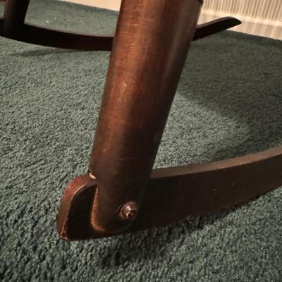 Spindle Back Rocking Chair (1BD- TF)
