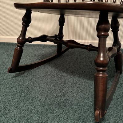 Spindle Back Rocking Chair (1BD- TF)