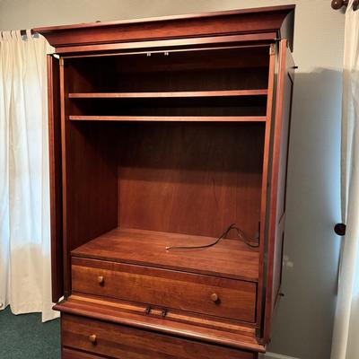 Armoire Chest with Wood Knobs (1BD-TF)