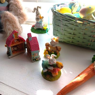 EASTER DECORATIONS (1)