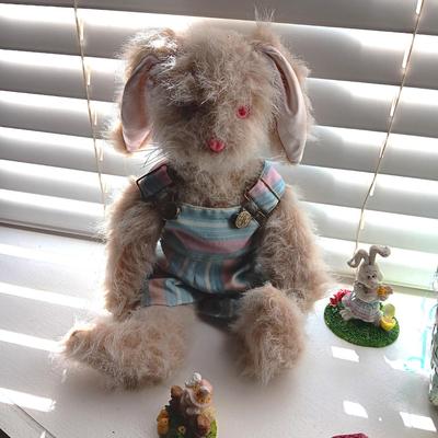 EASTER DECORATIONS (1)