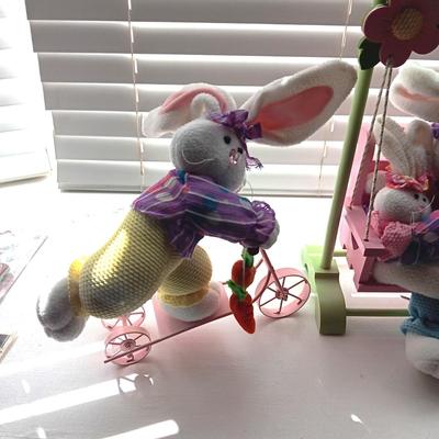 EASTER DECORATIONS (2)