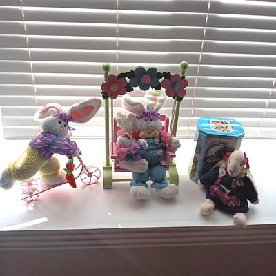 EASTER DECORATIONS (2)