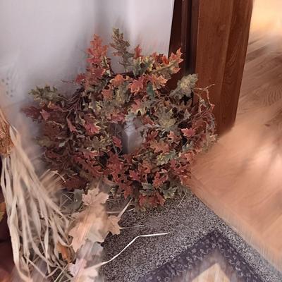 FALL DECORATIONS (1)