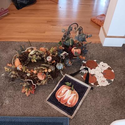 FALL DECORATIONS (3)