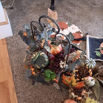FALL DECORATIONS (3)