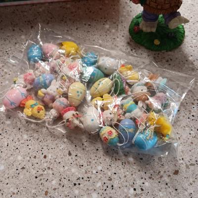 EASTER DECORATIONS (4)