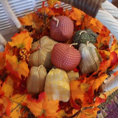 FALL DECORATIONS (4)