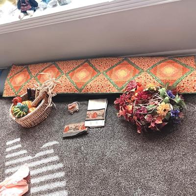 FALL DECORATIONS (5)