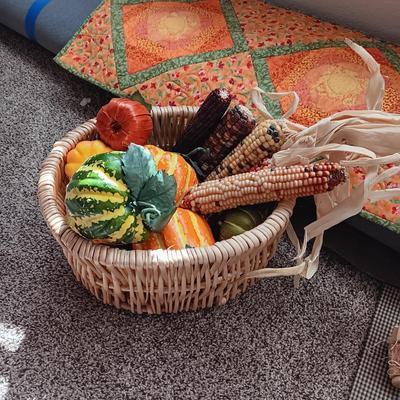 FALL DECORATIONS (5)