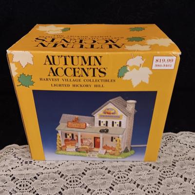 2 AUTUMN ACCENTS BUILDINGS