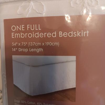 FULL SIZE SHEET SETS, BEDSKIRT AND MATTRESS COVER