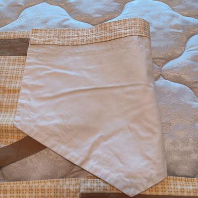 WINDOW VALANCES