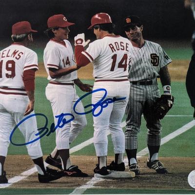 Pete Rose signed photo- GFA Authenticated