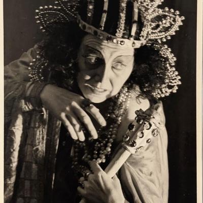 Elisabeth Hoengen Signed Photo