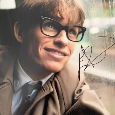 Eddie Redmayne Signed The Theory Of Everything Photo