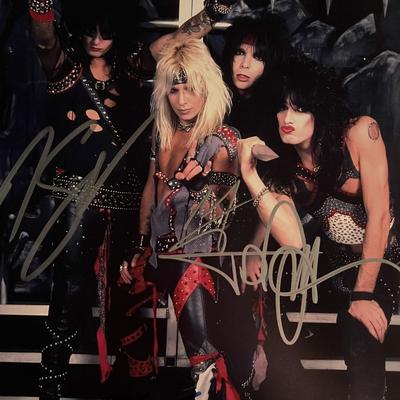 Motley Crue band signed photo