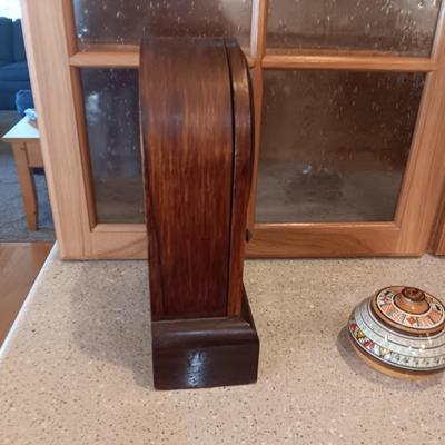 ANTIQUE SETH THOMAS 8 DAY HALF HOUR STRIKE AND A TRINKET BOX