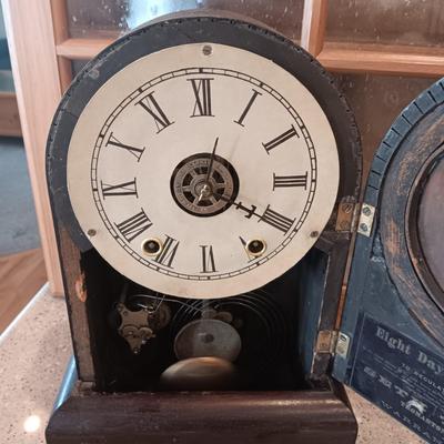 ANTIQUE SETH THOMAS 8 DAY HALF HOUR STRIKE AND A TRINKET BOX