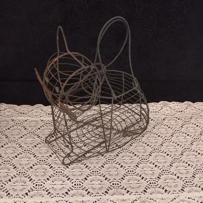 CAT WIRE BASKET, CERAMIC HEN PLANTER AND A WALL HANGING