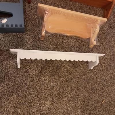 4 WALL SHELVES