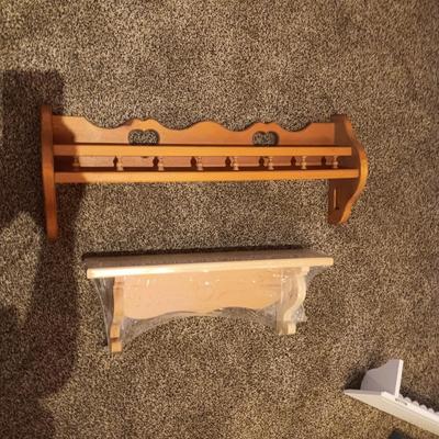 4 WALL SHELVES