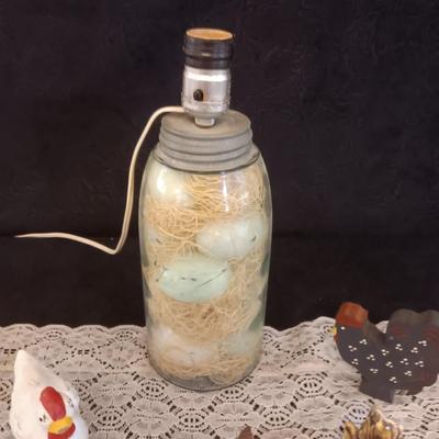 VINTAGE CANNING JAR LAMP BASE AND DECORATIVE ROOSTERS
