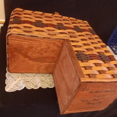 QUALITY STAIR STEP AMISH BASKET