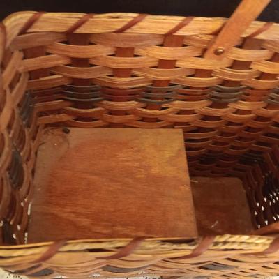 QUALITY STAIR STEP AMISH BASKET
