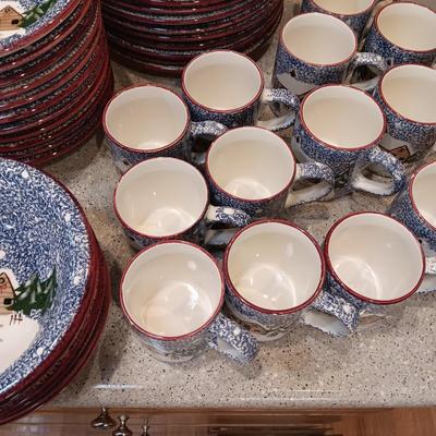 HUGE SET OF HOLLY MOUNTAIN LODGE DINNERWARE (Just in time for the holidays)