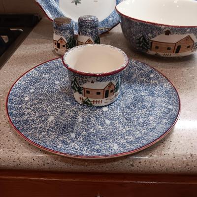 HUGE SET OF HOLLY MOUNTAIN LODGE DINNERWARE (Just in time for the holidays)