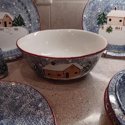 HUGE SET OF HOLLY MOUNTAIN LODGE DINNERWARE (Just in time for the holidays)