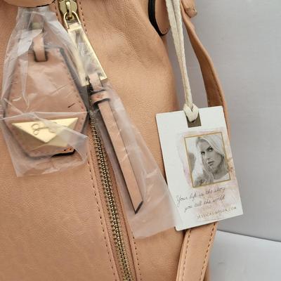 NWT Jessica Simpson Handbag