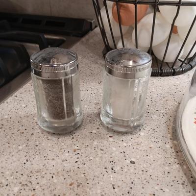 METAL EGG BASKET, CAKE PLATE W/LID AND SALT/PEPPER SHAKERS