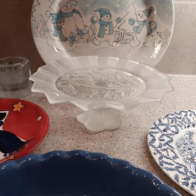 CHRISTMAS SERVING PIECES