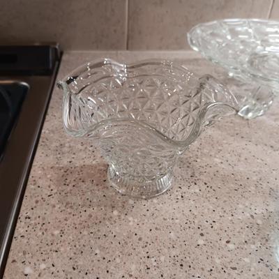 NICE GLASS SERVING PIECES