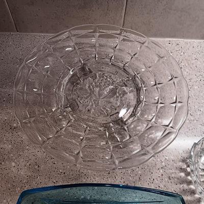 NICE GLASS SERVING PIECES