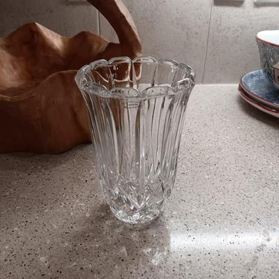 LARGE BURL WOOD BASKET, CRYSTAL VASE AND BLUE GLASS BOWL