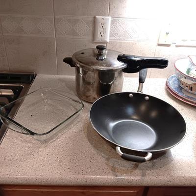 PRESTO PRESSURE COOKER, WOK SKILLET AND CASSEROLE DISH