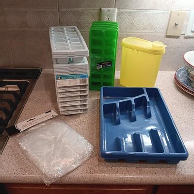 MANY ICE CUBE TRAYS, 2 DRAWER ORGANIZERS, TUPPERWARE PITCHER