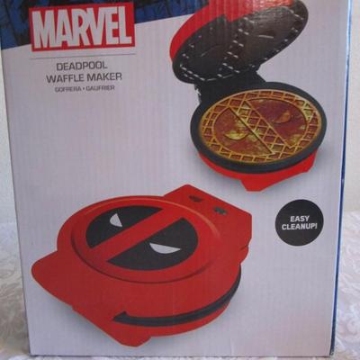 Marvel waffle maker