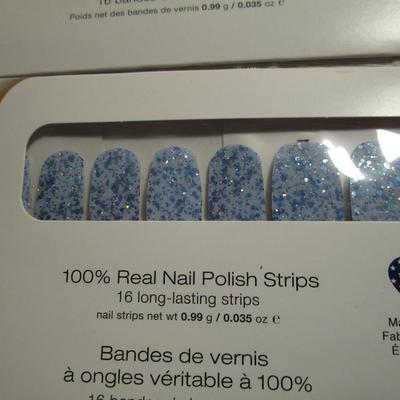4 pkg 100% real nail polish strips, Color Street