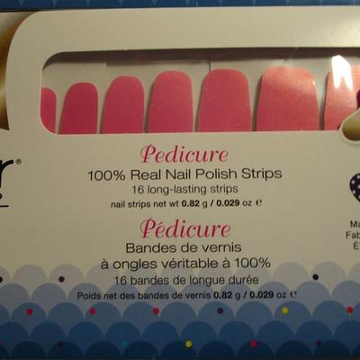 4 pkg 100% real nail polish strips, Color Street
