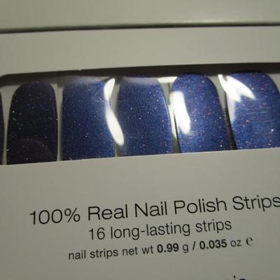 4 pkg 100% real nail polish strips, Color Street