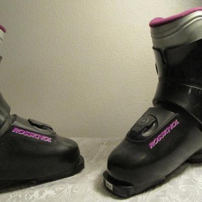 Rossignol ski boots, size 25,5 (8-1/2? US women's)