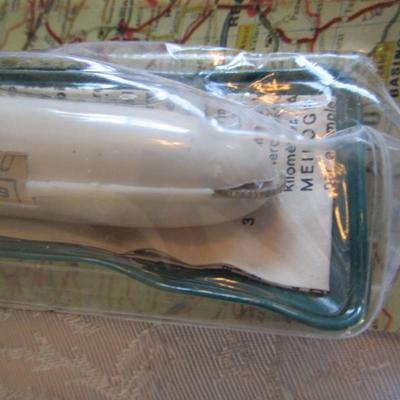 Eagle Creek waist belt pouch, emergency items
